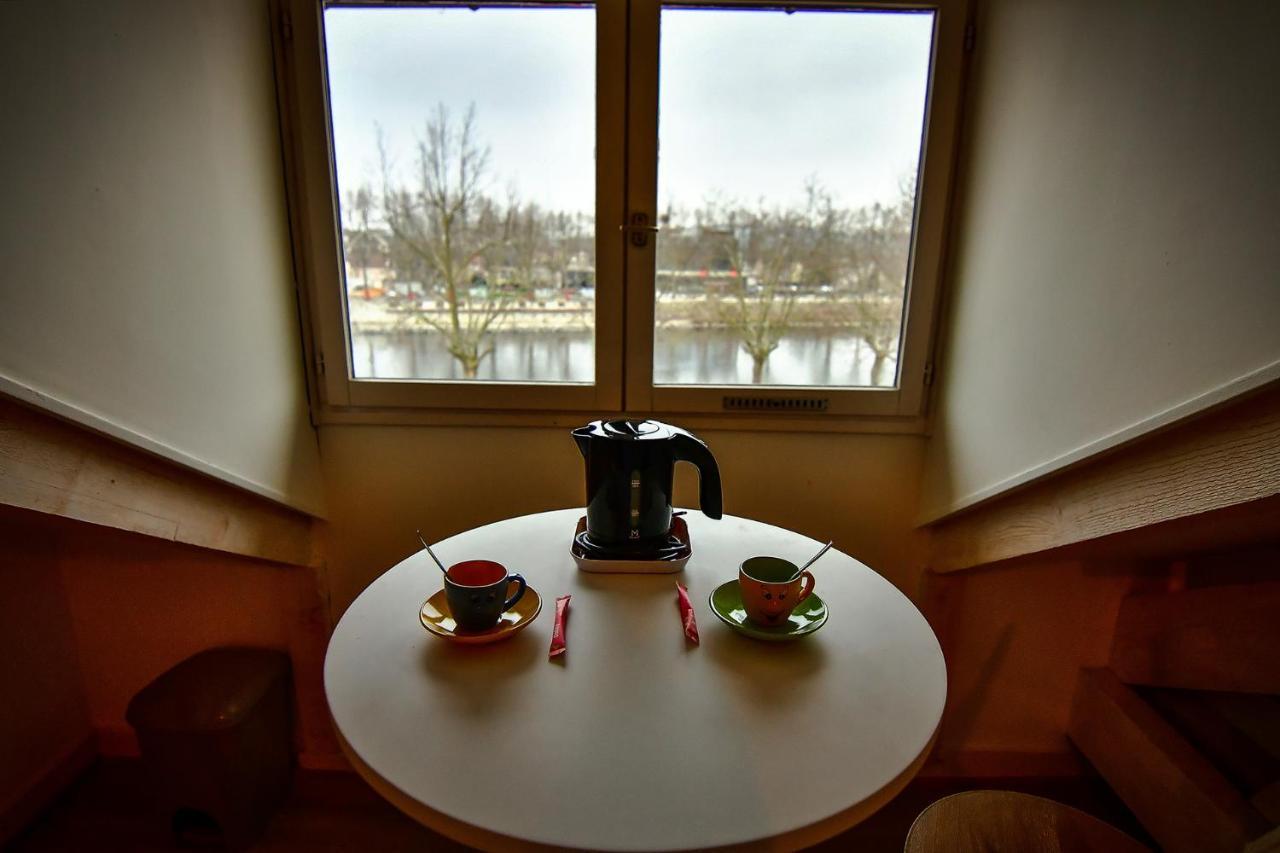 Les Berges Du Cher Apartment *