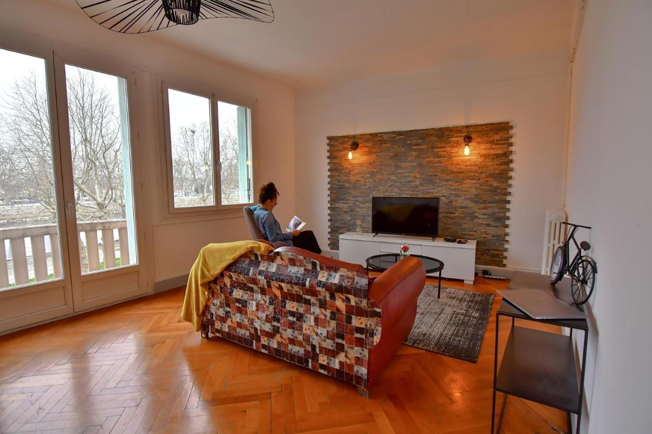 Les Berges Du Cher Apartment *