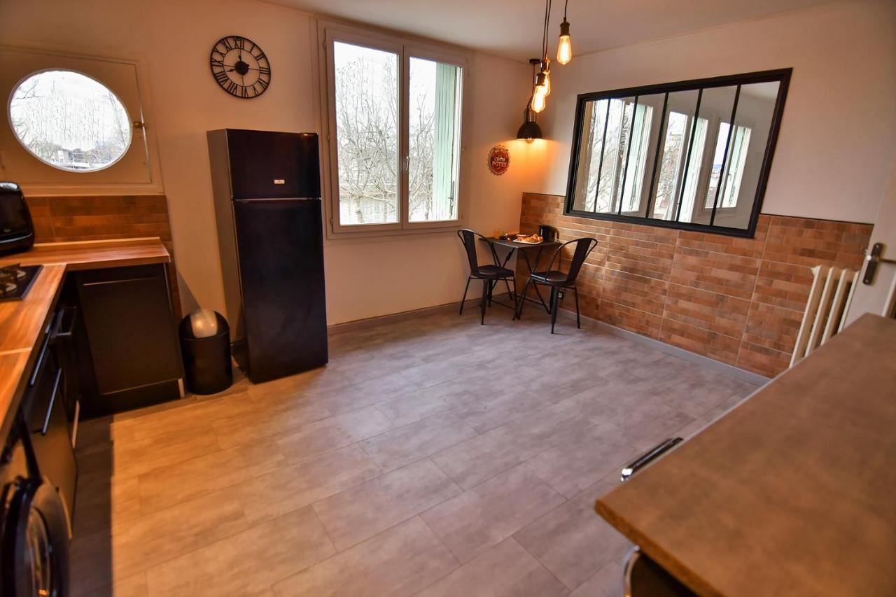 Les Berges Du Cher Apartment *